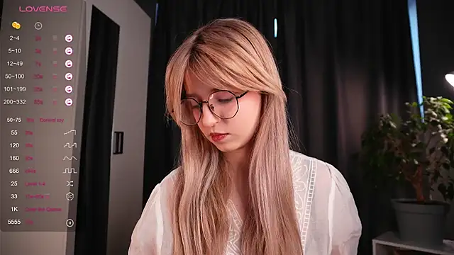 zegoii online show from 10/22/25, 01:55