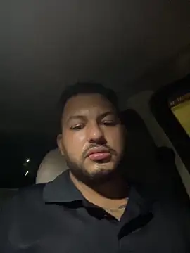 Snapshot of Frank0021 chatting on 02/21/26, 07:20 Frank0021 online show from 02/21/26, 07:20