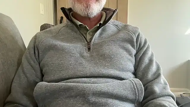 Snapshot of braselton06 chatting on 10/27/25, 02:21 braselton06 online show from 10/27/25, 02:21