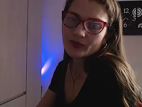 Camila-ventura online show from 11/07/25, 09:37