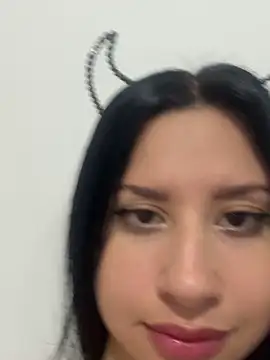 lucy grey25 online show from 10/30/25, 02:51