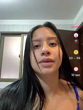 Snapshot of lucy_grey25 chatting on 05/10/26, 05:40 lucy grey25 online show from 05/10/26, 05:40