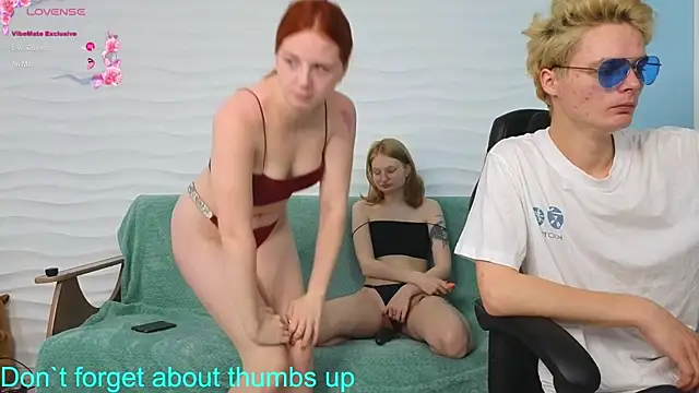 Snapshot of Tea_white chatting on 09/23/25, 12:57 Tea white online show from 09/23/25, 12:57