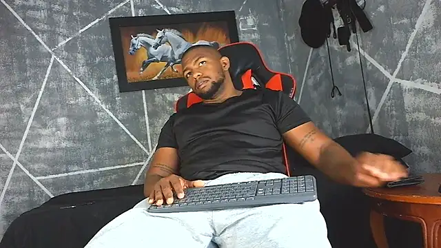 Snapshot of big_blackmen19 chatting on 04/15/26, 06:04 big blackmen19 online show from 04/15/26, 06:04