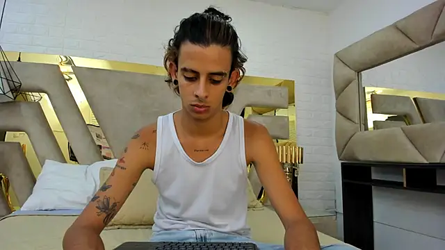 Snapshot of Ibratxandy chatting on 09/24/25, 07:28 Ibratxandy online show from 09/24/25, 07:28