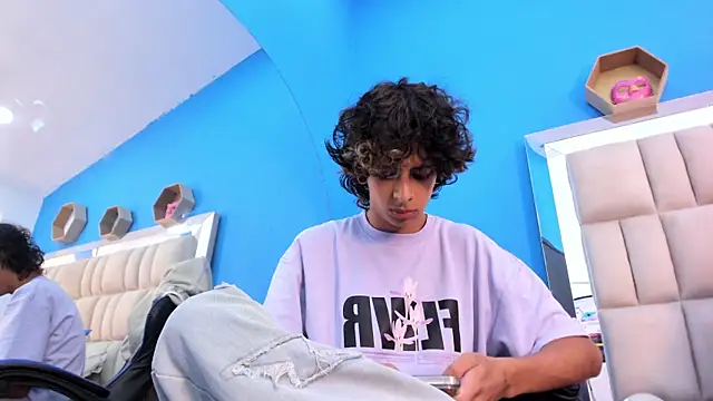 Snapshot of Ibratxandy chatting on 10/12/25, 12:15 Ibratxandy online show from 10/12/25, 12:15