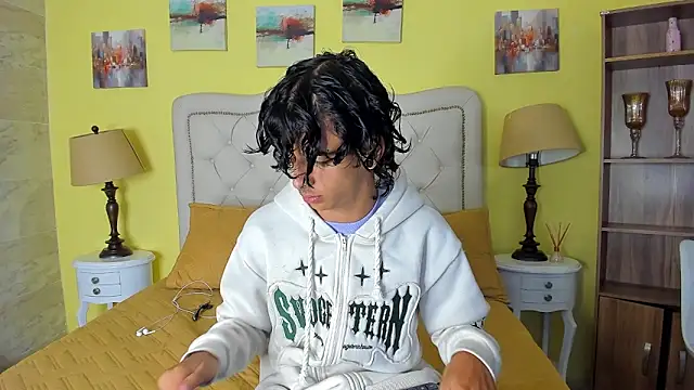 Snapshot of Ibratxandy chatting on 10/19/25, 11:55 Ibratxandy online show from 10/19/25, 11:55