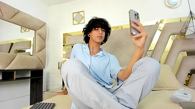 Snapshot of Ibratxandy chatting on 10/24/25, 01:18 Ibratxandy online show from 10/24/25, 01:18