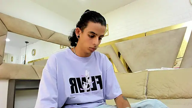 Snapshot of Ibratxandy chatting on 10/25/25, 06:57 Ibratxandy online show from 10/25/25, 06:57