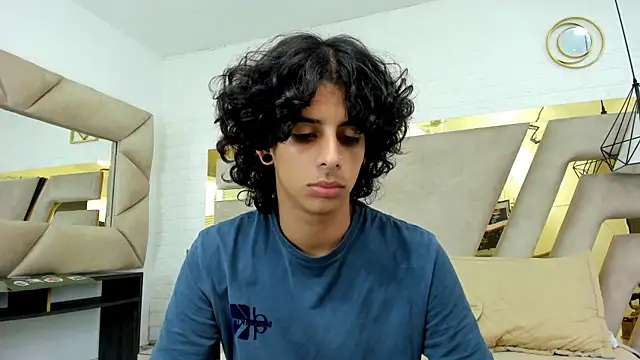 Snapshot of Ibratxandy chatting on 11/12/25, 06:08 Ibratxandy online show from 11/12/25, 06:08