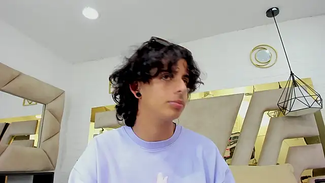 Snapshot of Ibratxandy chatting on 11/19/25, 08:31 Ibratxandy online show from 11/19/25, 08:31