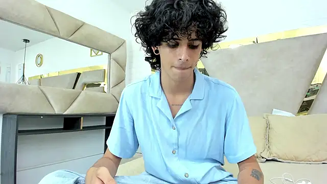 Snapshot of Ibratxandy chatting on 11/22/25, 07:24 Ibratxandy online show from 11/22/25, 07:24