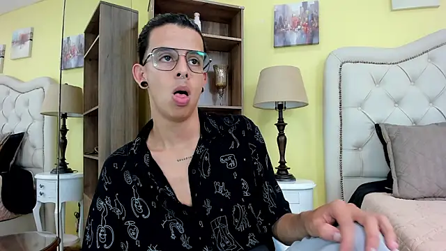 Snapshot of Ibratxandy chatting on 12/13/25, 07:53 Ibratxandy online show from 12/13/25, 07:53