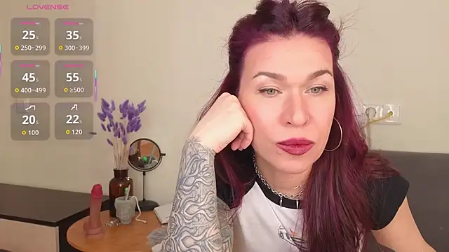 Snapshot of ReginaFoXXXy chatting on 03/07/26, 12:13 ReginaFoXXXy online show from 03/07/26, 12:13