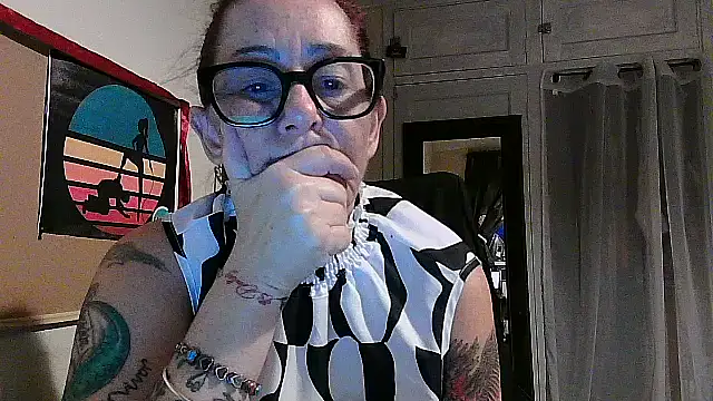 Snapshot of Mistress-Ivy51 chatting on 11/11/25, 06:46 Mistress-Ivy51 online show from 11/11/25, 06:46