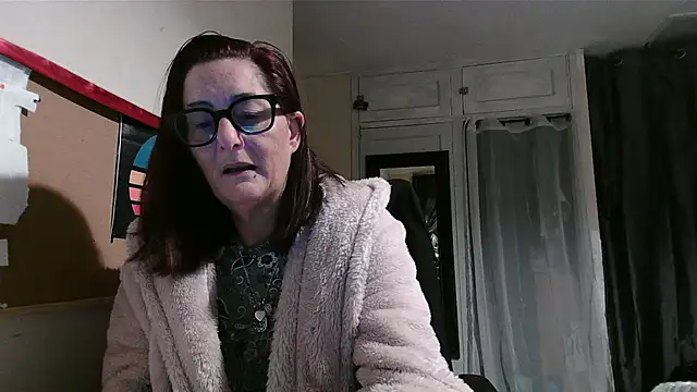 Snapshot of Mistress-Ivy51 chatting on 11/14/25, 06:23 Mistress-Ivy51 online show from 11/14/25, 06:23