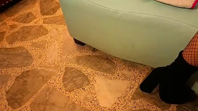 Snapshot of Molly_Evens_Ky chatting on 10/21/25, 01:23 Molly Evens Ky online show from 10/21/25, 01:23