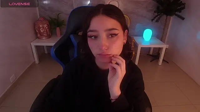 venuss09 s online show from 09/20/25, 01:23