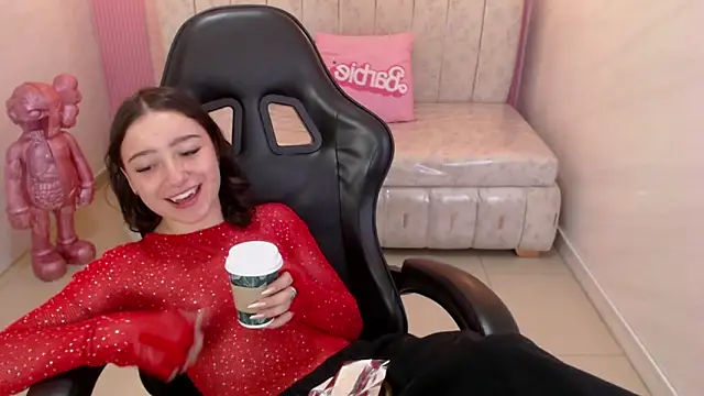 Snapshot of venuss09_s chatting on 02/03/26, 01:16 venuss09 s online show from 02/03/26, 01:16