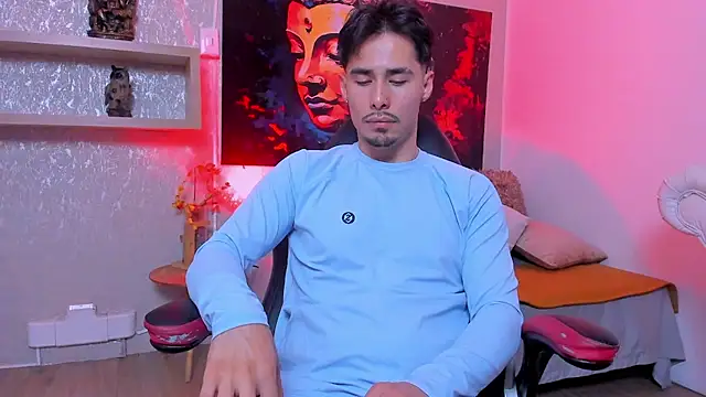 Snapshot of loghan_fox chatting on 10/07/25, 03:36 loghan fox online show from 10/07/25, 03:36