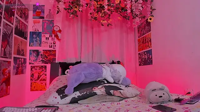 FluffyMelons online show from 03/08/26, 11:08