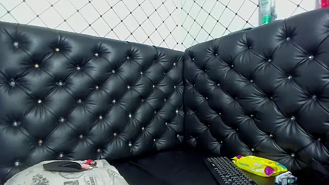 EMMA SANTANA online show from 10/06/25, 07:44