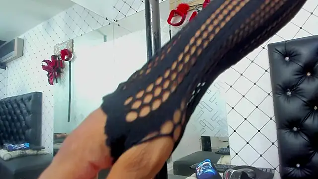 EMMA SANTANA online show from 10/07/25, 07:44