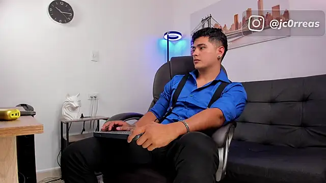  Juanes online show from 11/04/25, 08:30