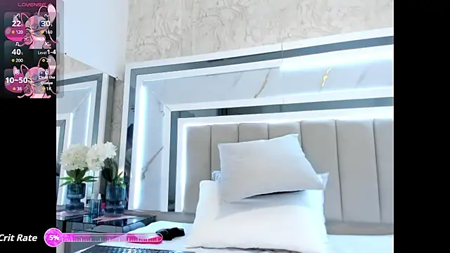 melodycharlotte online show from 09/19/25, 11:11