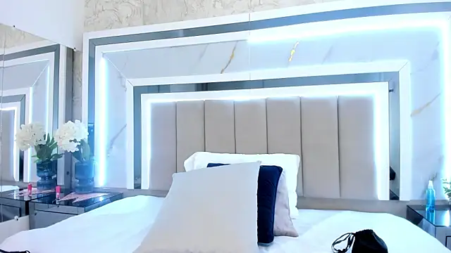 melodycharlotte online show from 09/22/25, 12:51