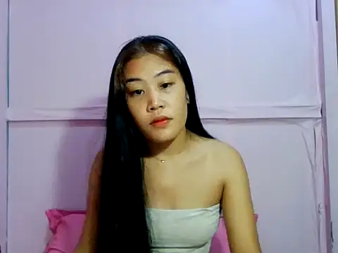 Snapshot of YourWildestDoll chatting on 03/05/26, 11:12 YourWildestDoll online show from 03/05/26, 11:12