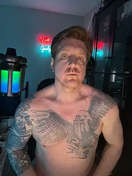 Snapshot of CloudyKingG chatting on 04/05/26, 10:23 CloudyKingG online show from 04/05/26, 10:23