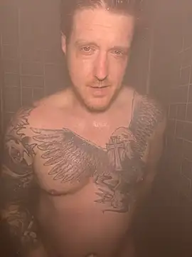 Snapshot of CloudyKingG chatting on 04/06/26, 06:09 CloudyKingG online show from 04/06/26, 06:09