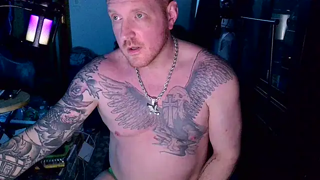 Snapshot of CloudyKingG chatting on 04/12/26, 06:51 CloudyKingG online show from 04/12/26, 06:51