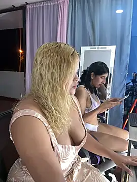 Snapshot of lilith_cut3 chatting on 02/17/26, 01:02 lilith cut3 online show from 02/17/26, 01:02