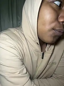 Snapshot of chocolatito-ho chatting on 03/07/26, 03:36 chocolatito-ho online show from 03/07/26, 03:36