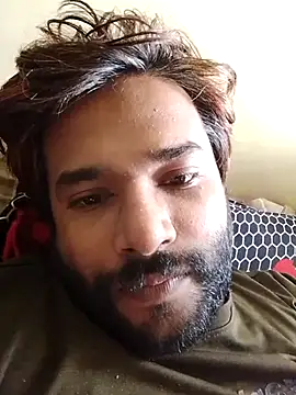 Snapshot of jitubaba436 chatting on 11/26/25, 09:43 jitubaba436 online show from 11/26/25, 09:43