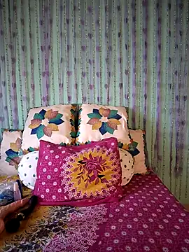 Ishu Lovee online show from 04/15/26, 05:36