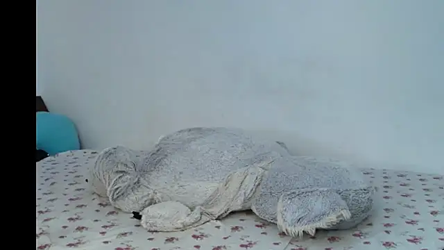 Snapshot of JullyanaRain chatting on 04/17/26, 05:49 JullyanaRain online show from 04/17/26, 05:49