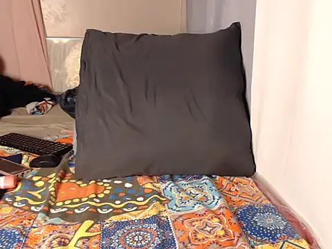 Berryangel03 online show from 04/10/26, 07:29