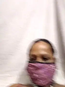 shalubhabhi69 online show from 11/06/25, 07:04