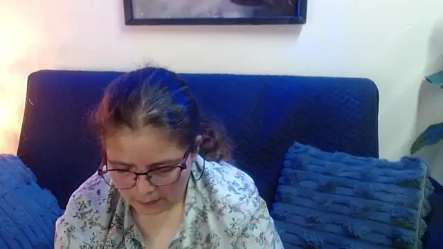 Snapshot of Linda_banks_ chatting on 04/22/26, 01:41 Linda banks online show from 04/22/26, 01:41