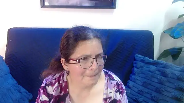 Snapshot of Linda_banks_ chatting on 04/25/26, 01:52 Linda banks online show from 04/25/26, 01:52