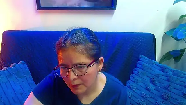 Snapshot of Linda_banks_ chatting on 05/07/26, 01:22 Linda banks online show from 05/07/26, 01:22