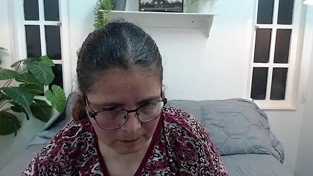 Snapshot of Linda_banks_ chatting on 05/23/26, 01:33 Linda banks online show from 05/23/26, 01:33