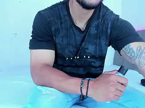 Edy coltt online show from 09/16/25, 01:23