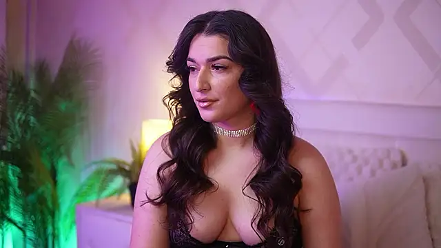 Snapshot of EmmaDallas chatting on 03/24/26, 06:57 EmmaDallas online show from 03/24/26, 06:57