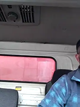 Aliyeni1 online show from 12/18/25, 01:17