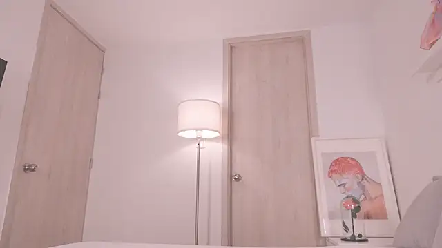 Snapshot of moon_angels chatting on 02/25/26, 01:54 moon angels online show from 02/25/26, 01:54