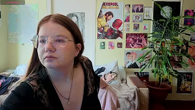 Sienna-Cow online show from 09/17/25, 10:39